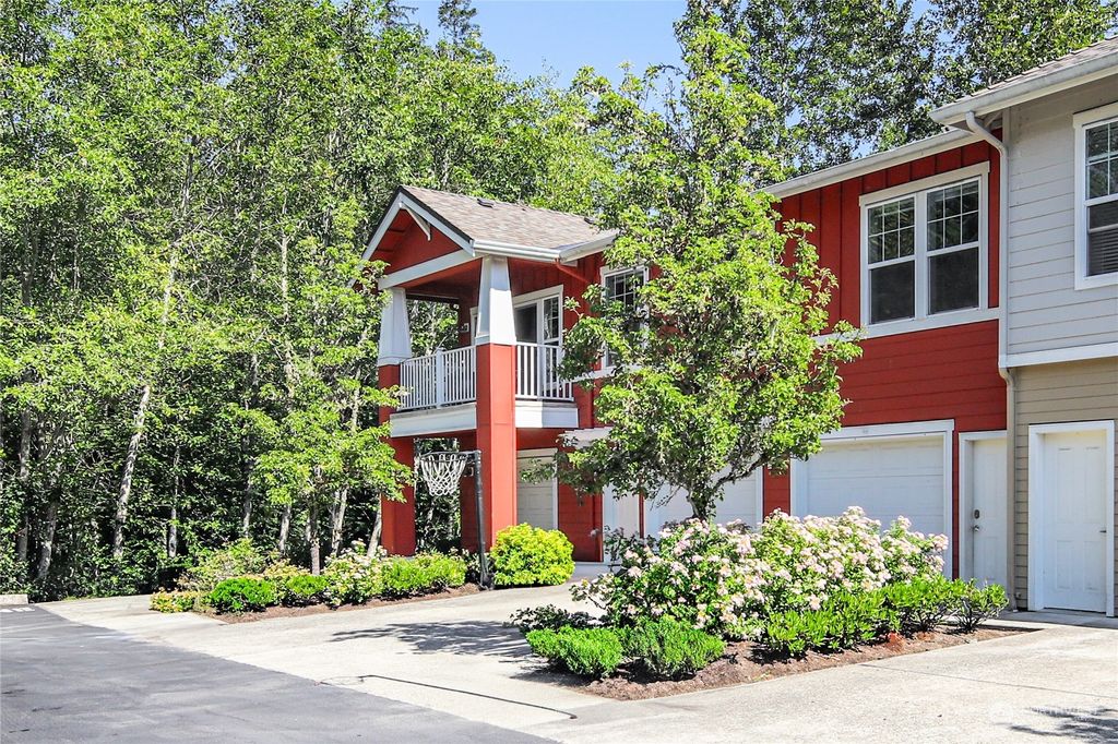 Photo of 22669 NE Alder crest Drive #204, Redmond, WA 98053 (MLS # 2265166)