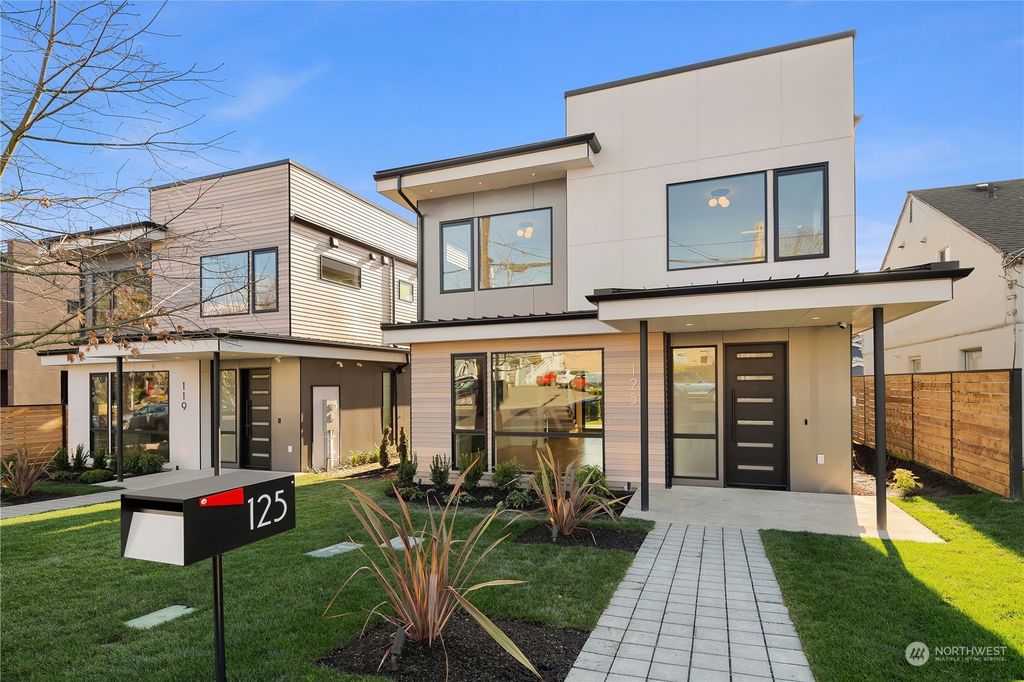 Photo of 125 5th Avenue W, Kirkland, WA 98033 (MLS # 2048254)