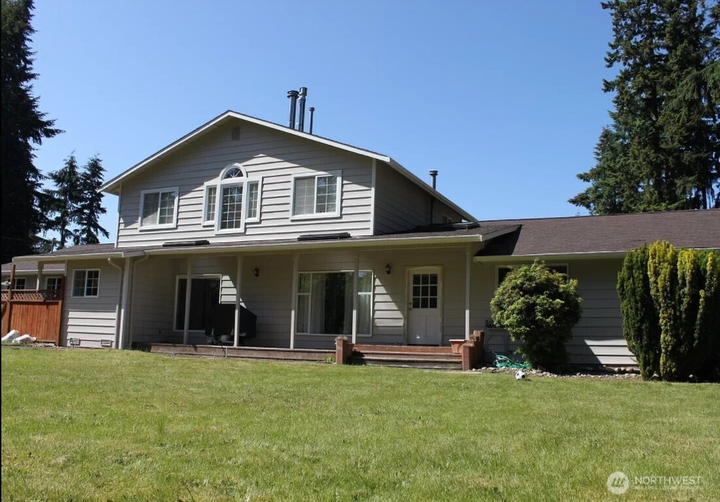 Photo of 5721 180th Street SW ST, Lynnwood, WA 97037 (MLS # 2582676)