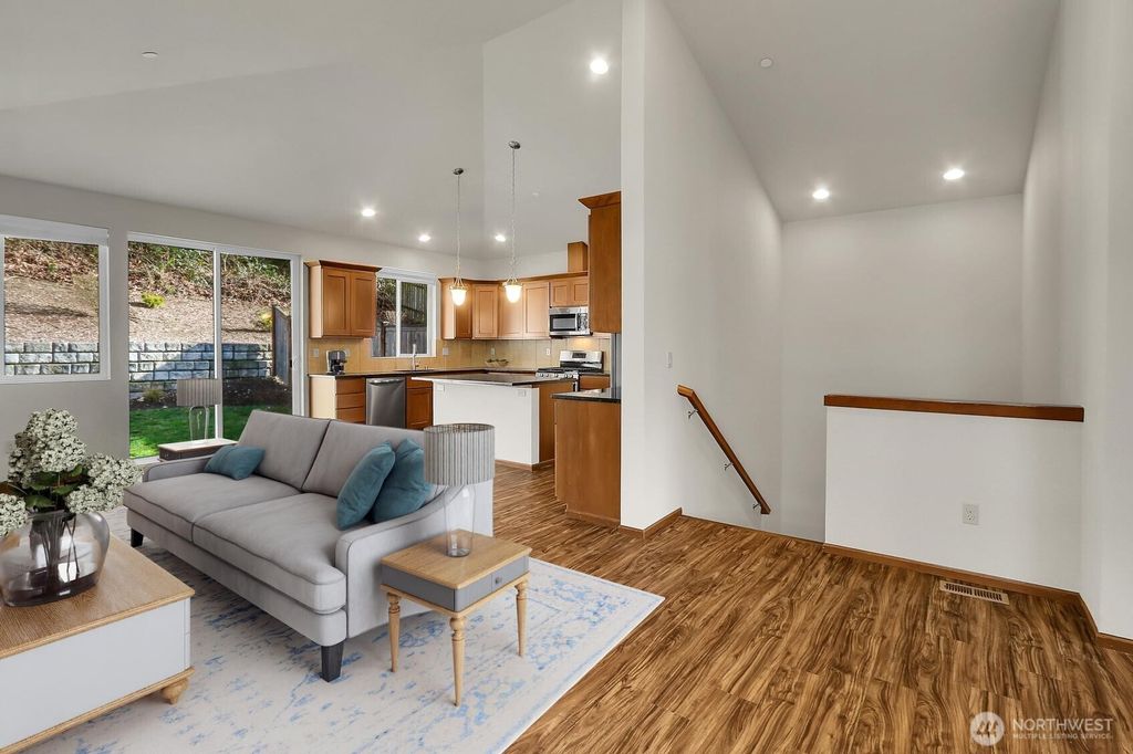 Photo of 5209 Glenwood Avenue, Everett, WA 98203 (MLS # 2479194)