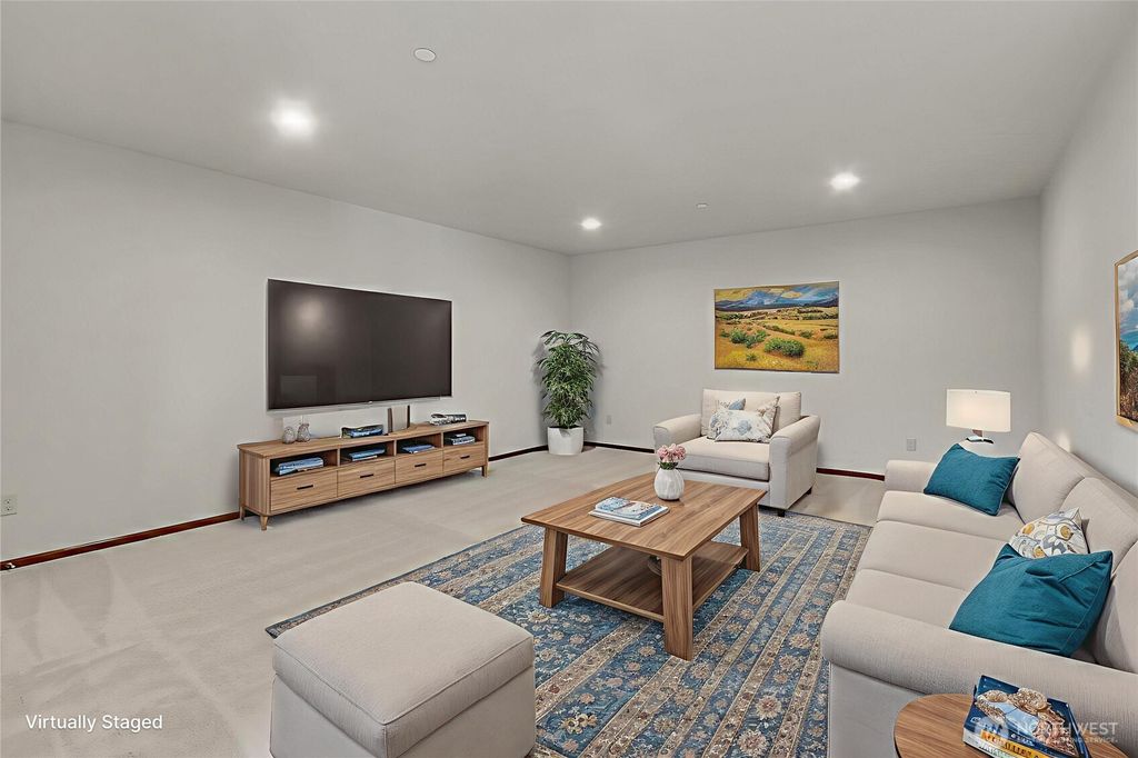 Photo of 5209 Glenwood Avenue, Everett, WA 98203 (MLS # 2479194)