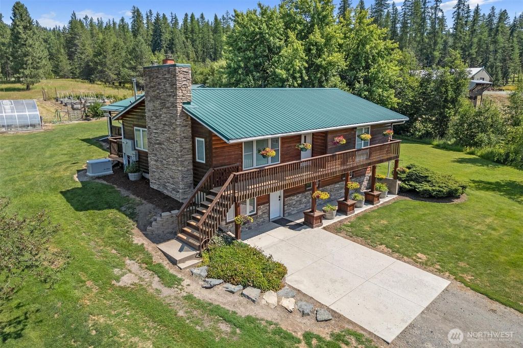 Photo of 1381 Little Twin Lakes Road, Colville, WA 99114 (MLS # 2470345)