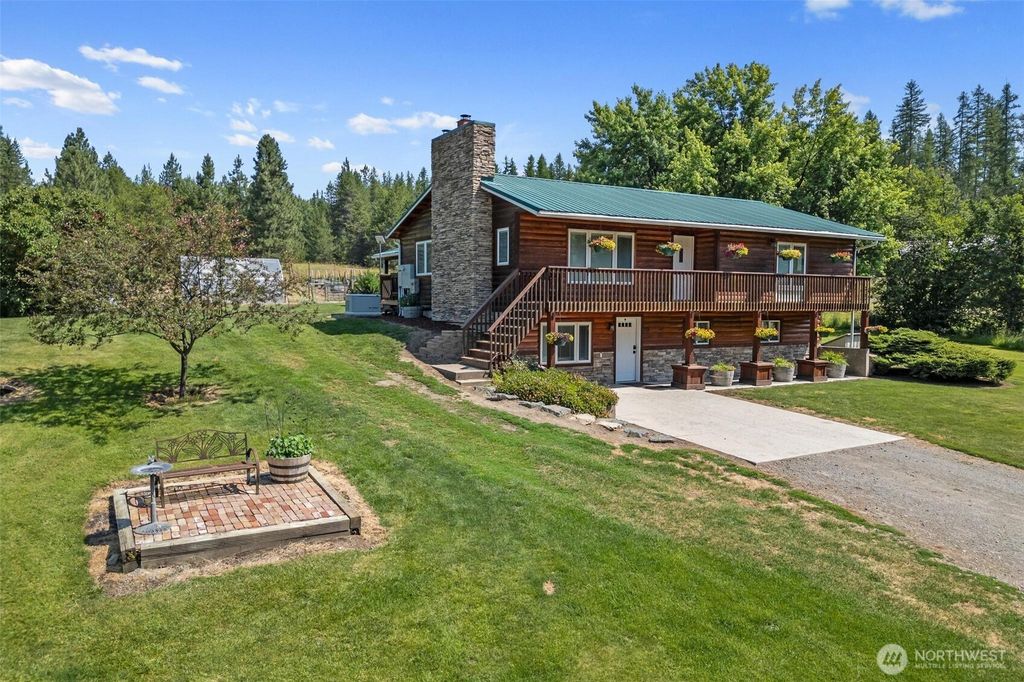 Photo of 1381 Little Twin Lakes Road, Colville, WA 99114 (MLS # 2470345)