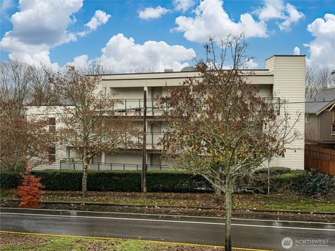 2334 Thorndyke Ave W 202 Seattle WA 98199