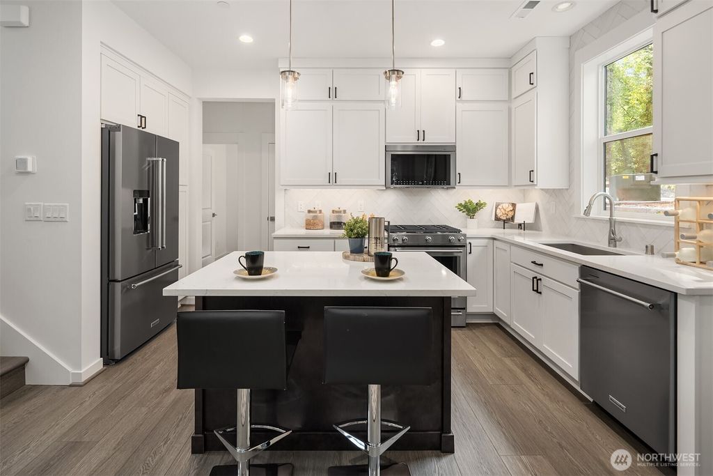 Photo of 13472 (HS 8) NE 112th Place, Redmond, WA 98052 (MLS # 2377777)