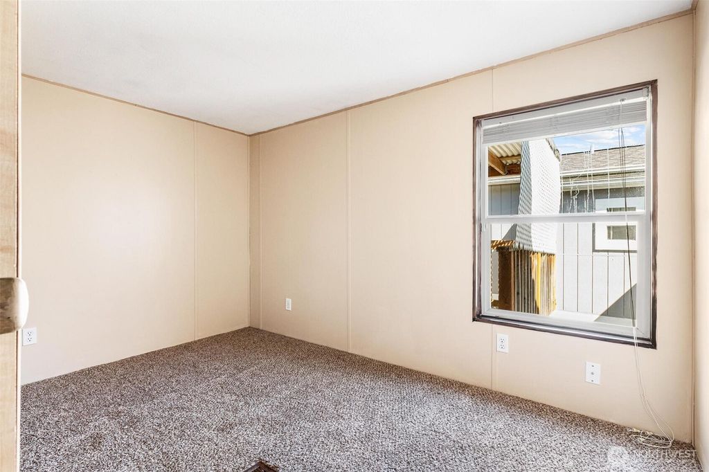 listing image 9367686016194106500