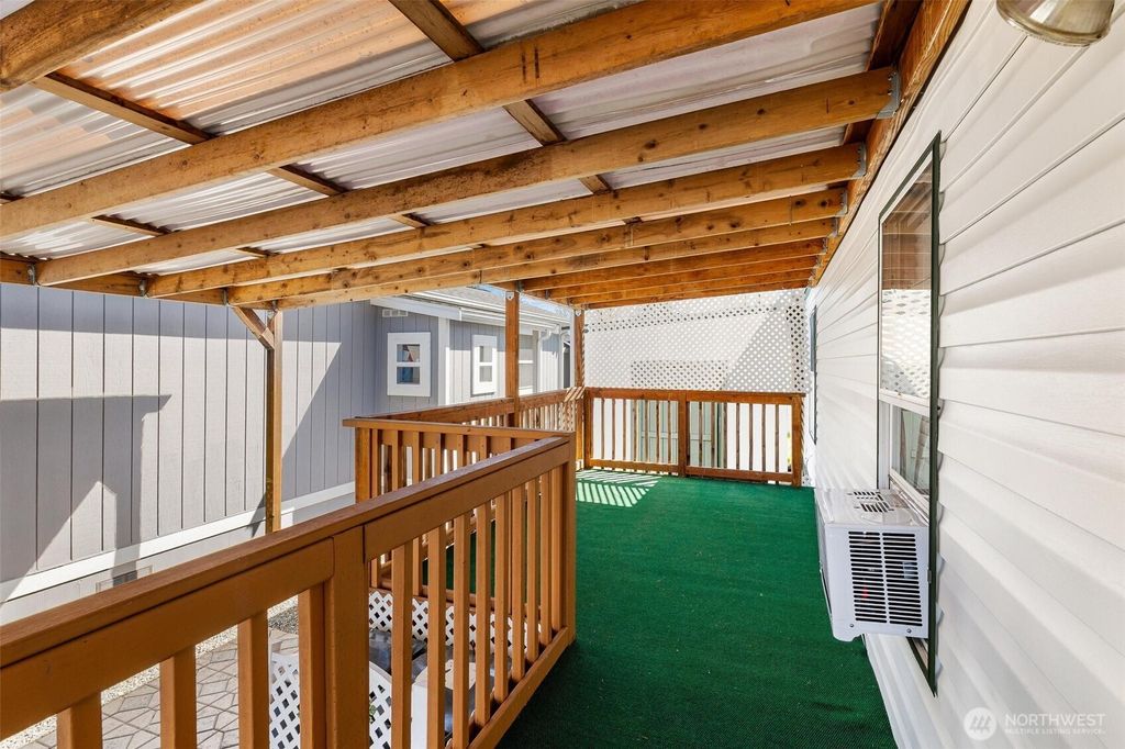 listing image 9369426029134607408