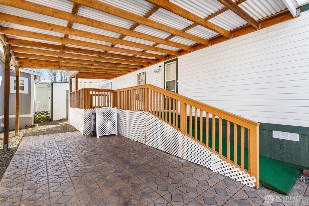 listing image 9369059378119641183