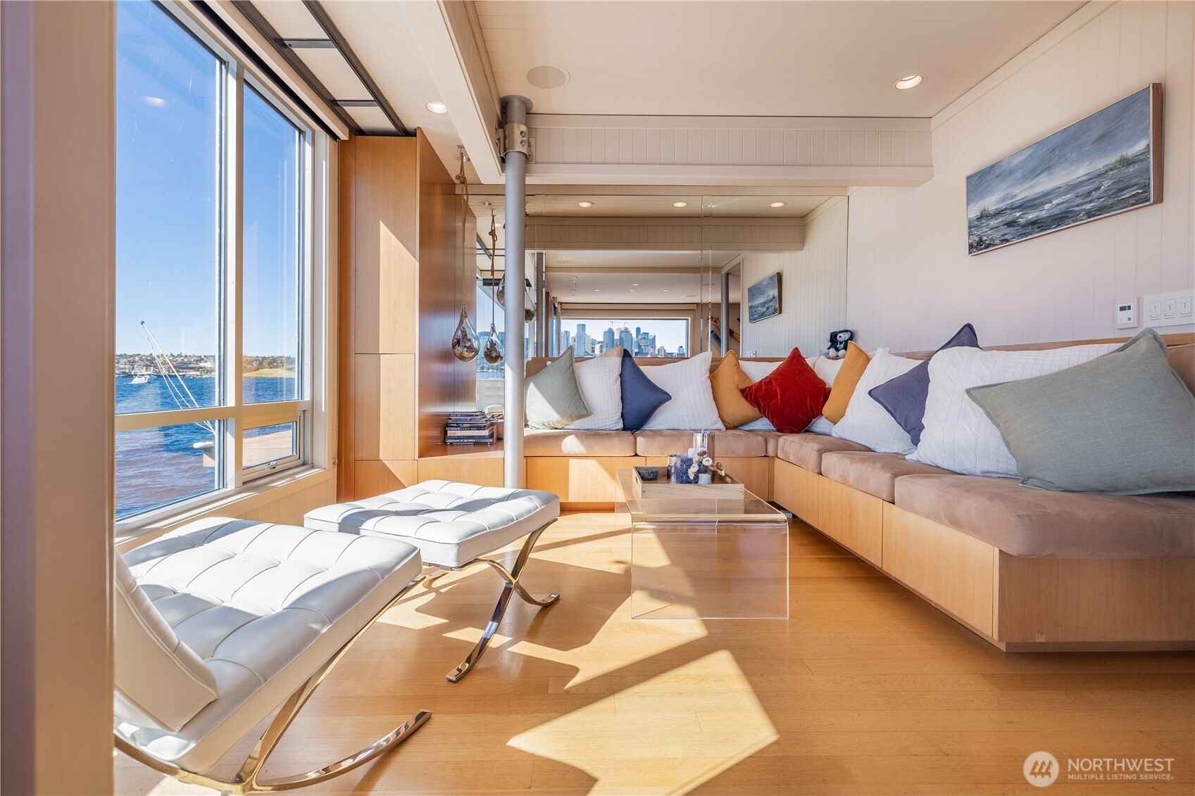 2017 Fairview Avenue E I