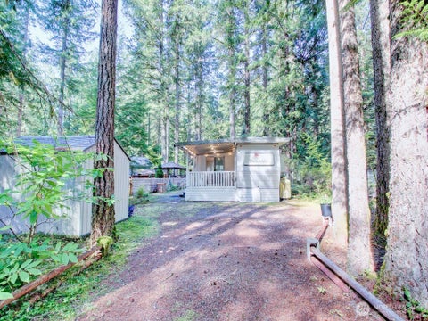 Photo of 135 Schinn Canyon Circle, Deming, WA 98244 (MLS # 2582219)