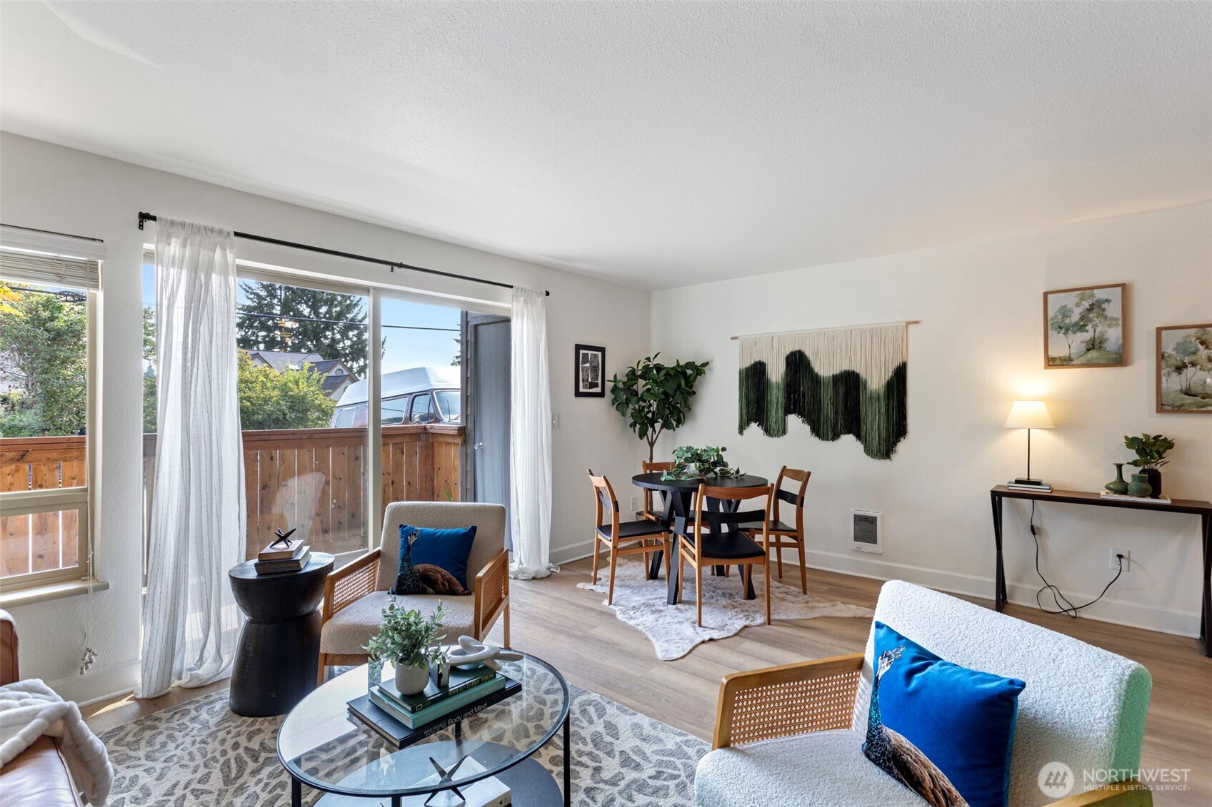 4219 Whitman Avenue N 2