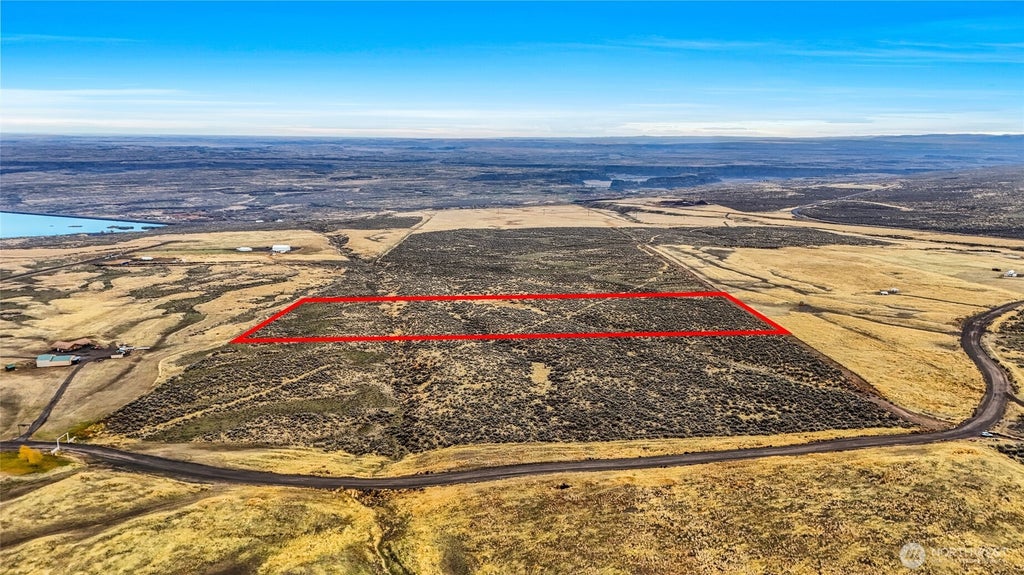 Photo of 1 Banks Lake View Rd NE, Coulee City, WA 99115 (MLS # 2594678)