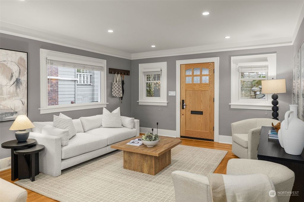 Photo of 2926 Warren Avenue N, Seattle, WA 98109 (MLS # 2319203)