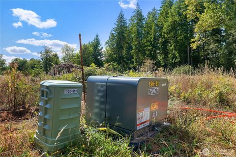 Photo of 120 E Old Farm Road, Shelton, WA 98584 (MLS # 2430107)