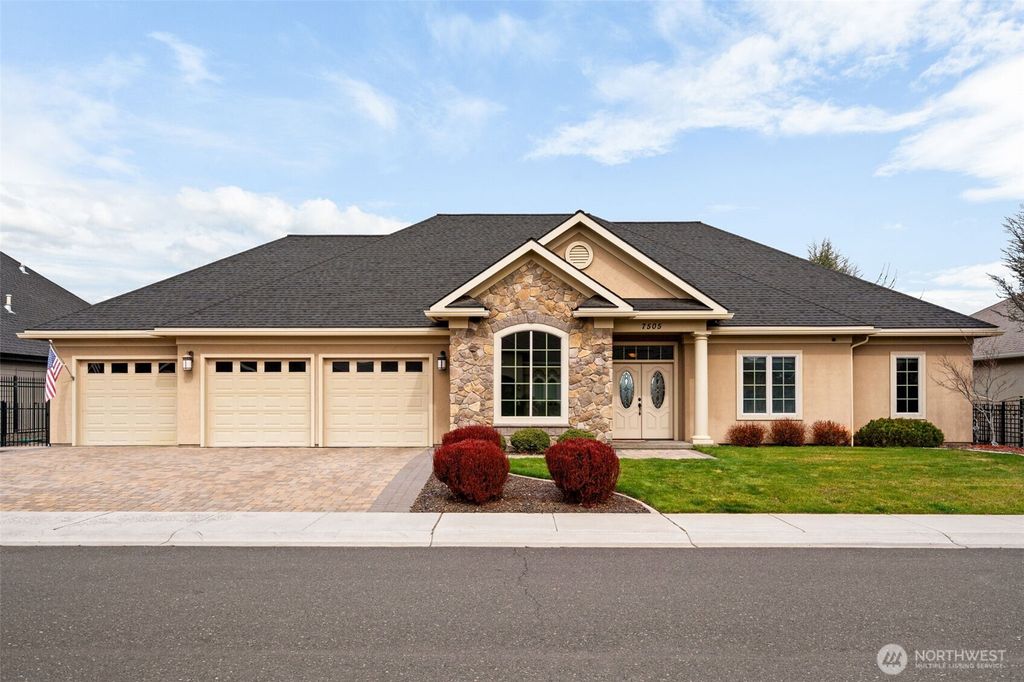 Photo of 7505 Crestfields Road, Yakima, WA 98903 (MLS # 2497567)