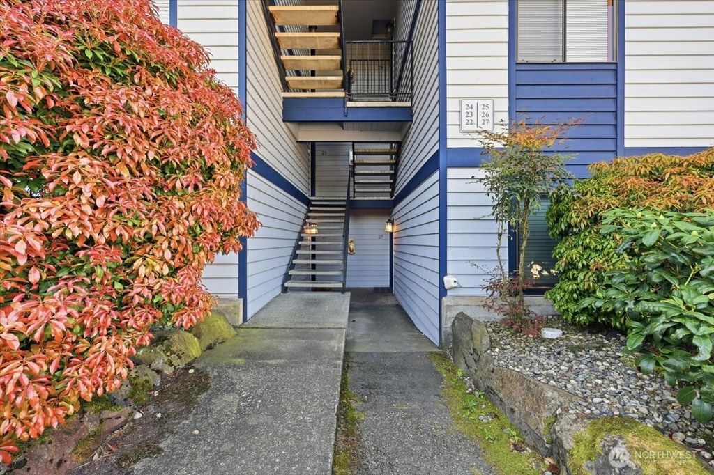 Photo of 15416 40th Avenue W #B-22, Lynnwood, WA 98087 (MLS # 2513679)