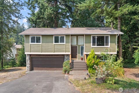 Photo of 19329 142nd Place SE, Renton, WA 98058 (MLS # 2566114)