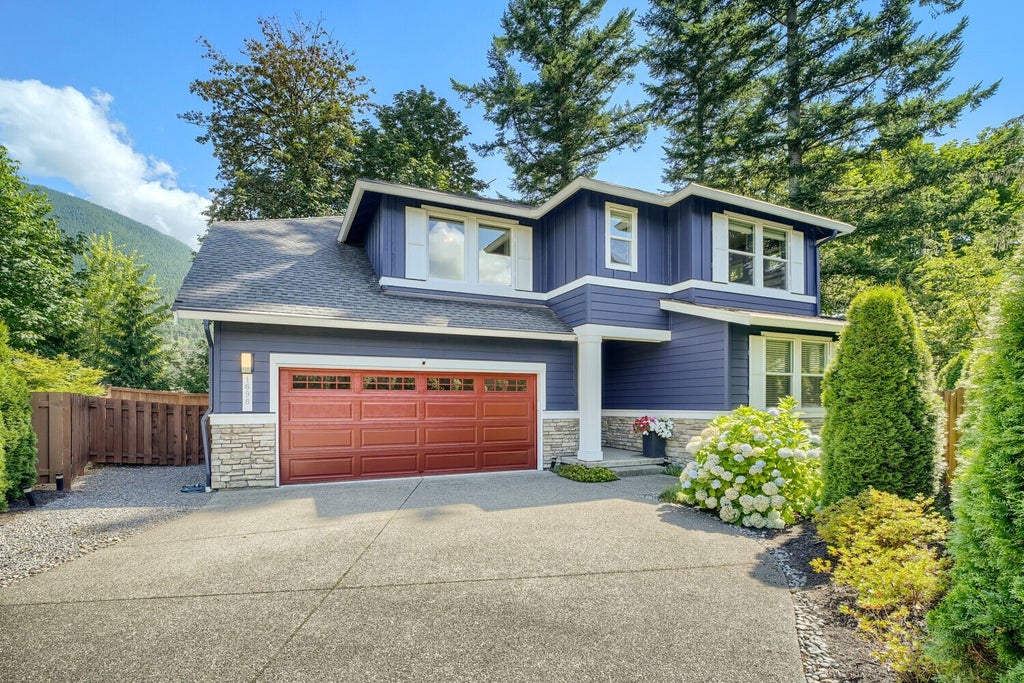 Photo of 1698 SE 12th Street, North Bend, WA 98045 (MLS # 2596212)