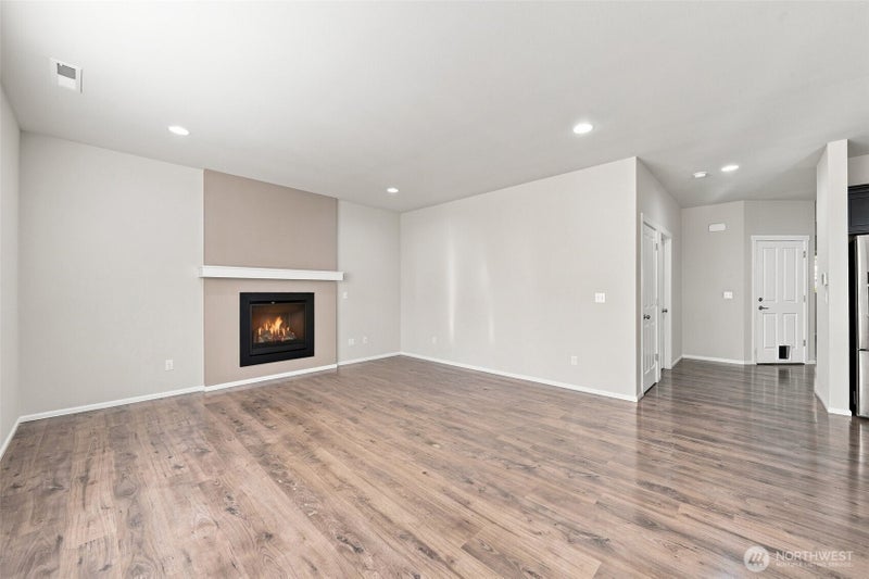 9901 13th Street SE