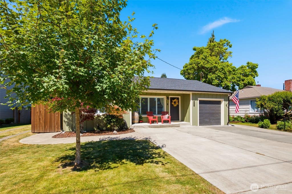Photo of 3523 Quince Street SE, Tumwater, WA 98501 (MLS # 2550955)