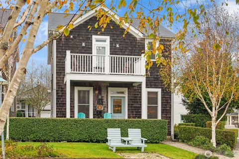 24 Float Lane Pacific Beach WA 98571