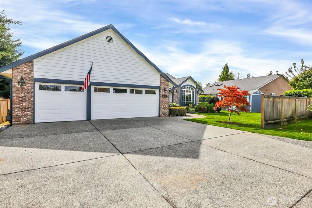 Photo of 20615 39th Avenue SE, Bothell, WA 98012 (MLS # 2500231)