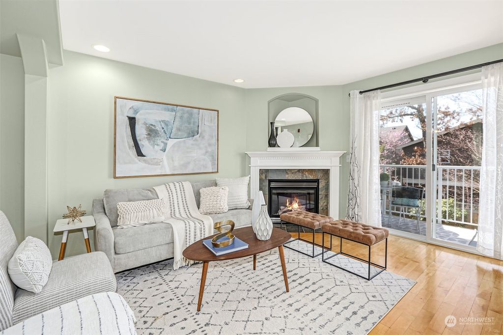 Photo of 334 5th Avenue S #334, Kirkland, WA 98033 (MLS # 2047385)