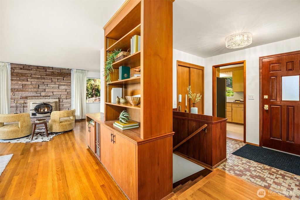 Photo of 5726 SW Spokane Street, Seattle, WA 98116 (MLS # 2494074)