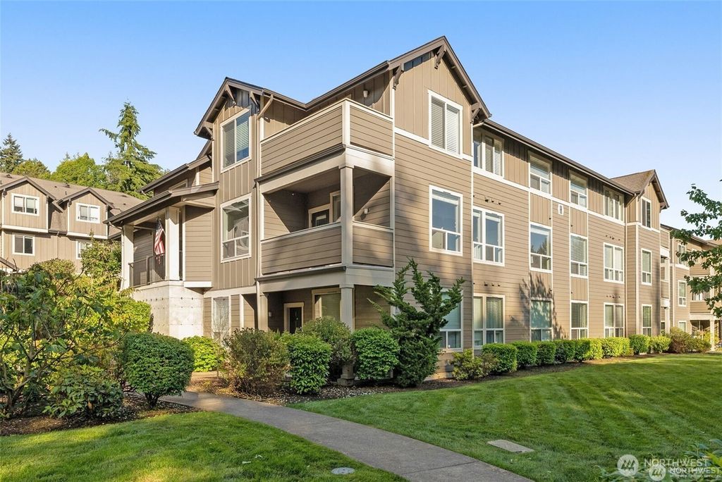 Photo of 1900 Weaver Road #F102, Snohomish, WA 98290 (MLS # 2316823)