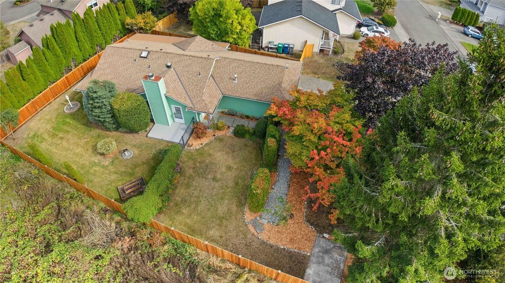 Photo of 35359 13th Place SW, Federal Way, WA 98023 (MLS # 2441586)