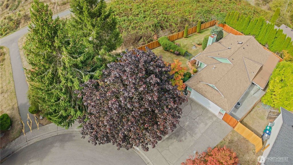 Photo of 35359 13th Place SW, Federal Way, WA 98023 (MLS # 2441586)