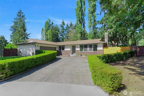 Photo of 18604 9th Avenue Ct E, Spanaway, WA 98387 (MLS # 2580481)
