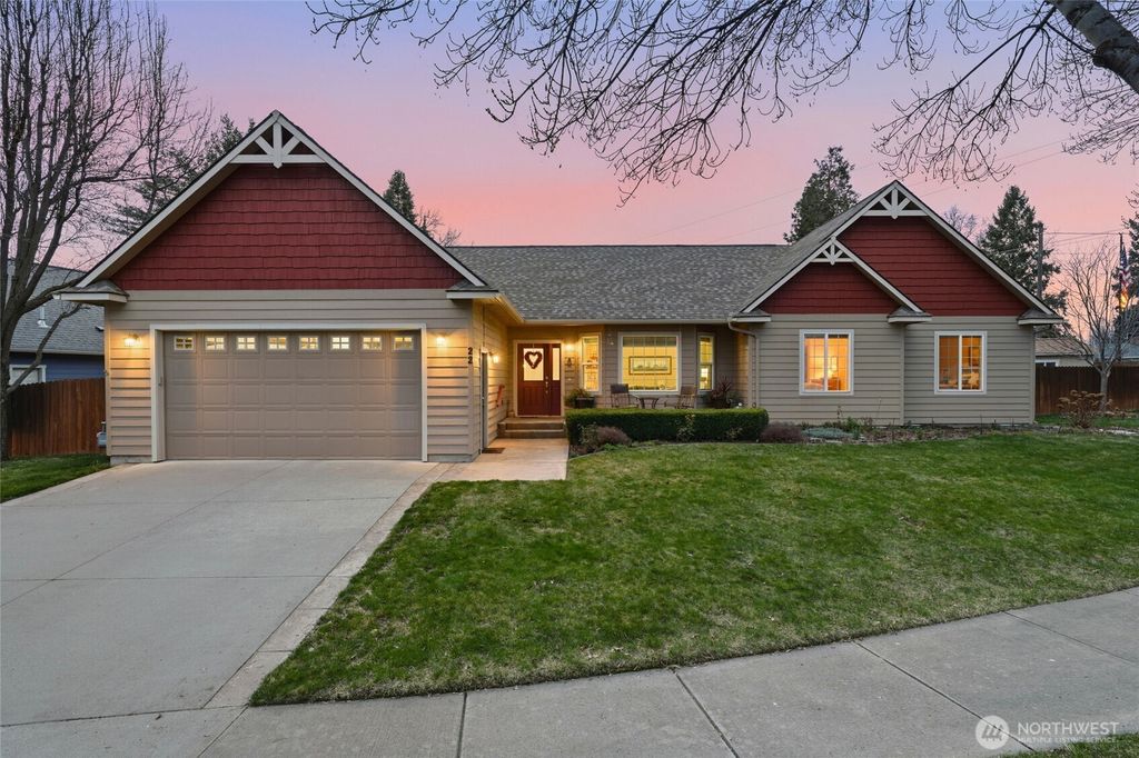 Photo of 22 Costello Place, Walla Walla, WA 99362 (MLS # 2481761)