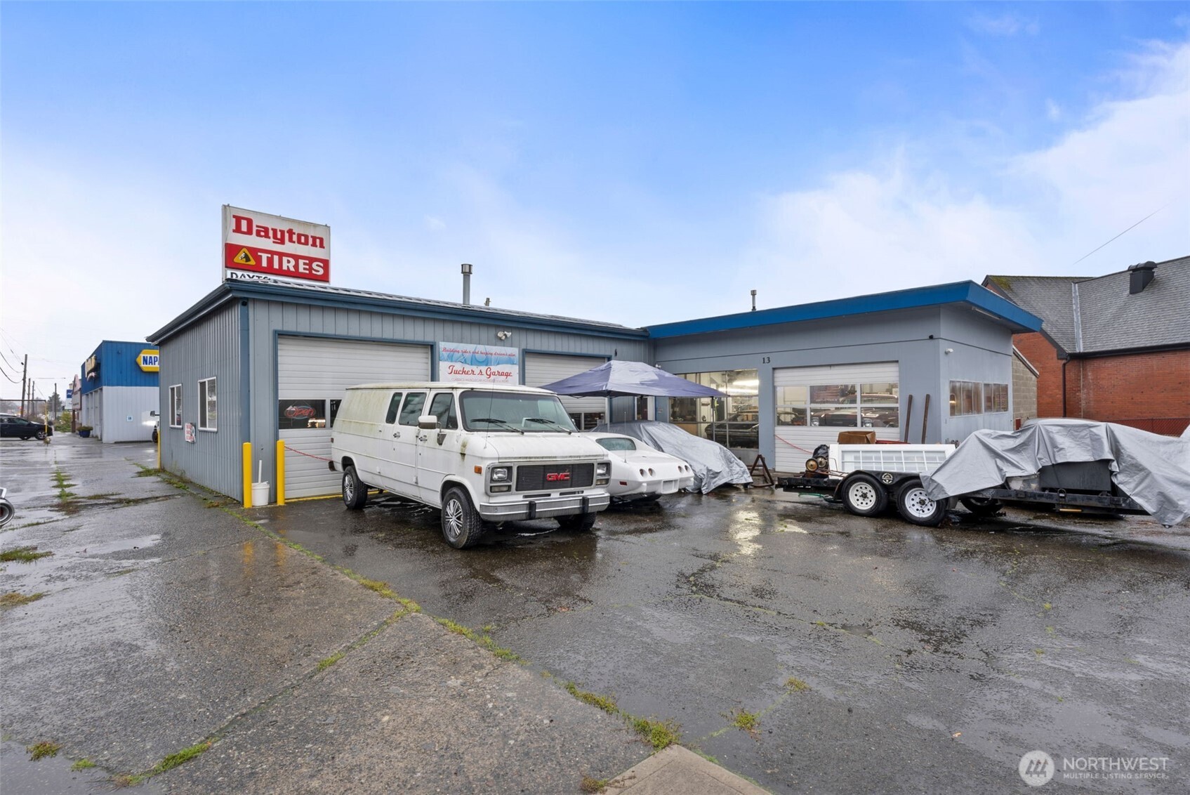 13 S Market Boulevard