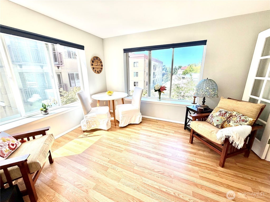 Photo of 712 E Denny Way #401, Seattle, WA 98122 (MLS # 2558369)