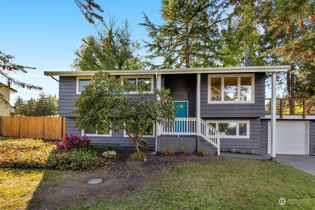 Photo of 22608 23rd Place W, Brier, WA 98036 (MLS # 2231149)