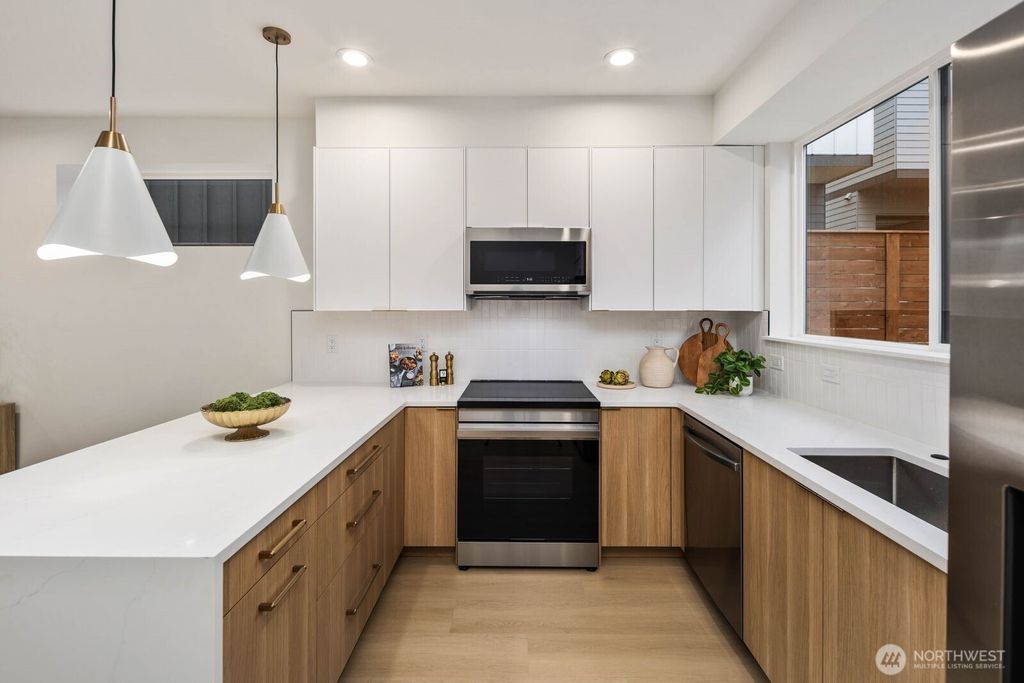 Photo of 939 N 87th Street #A, Seattle, WA 98103 (MLS # 2476054)