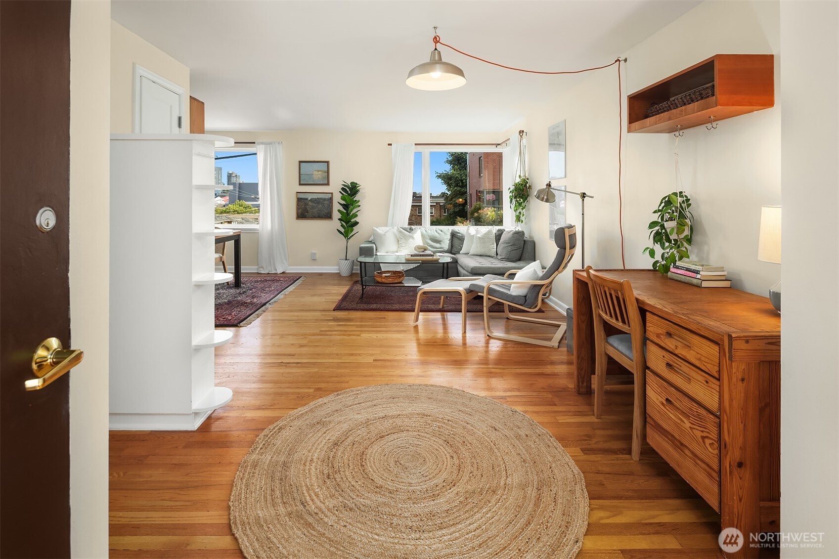 228 Aloha Street 403