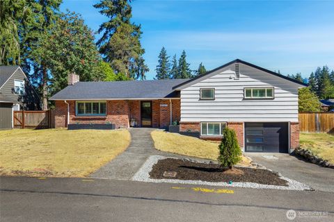 Photo of 8127 Sherwood Forest Street SW, Lakewood, WA 98498 (MLS # 2407636)