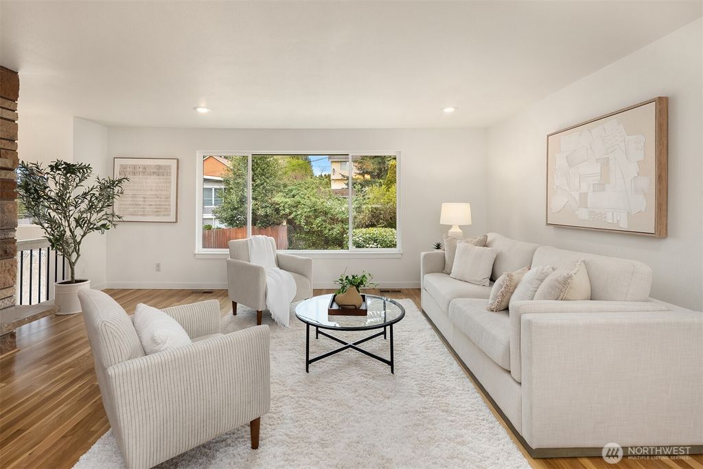 Photo of 4028 S 175th Street, SeaTac, WA 98188 (MLS # 2506802)