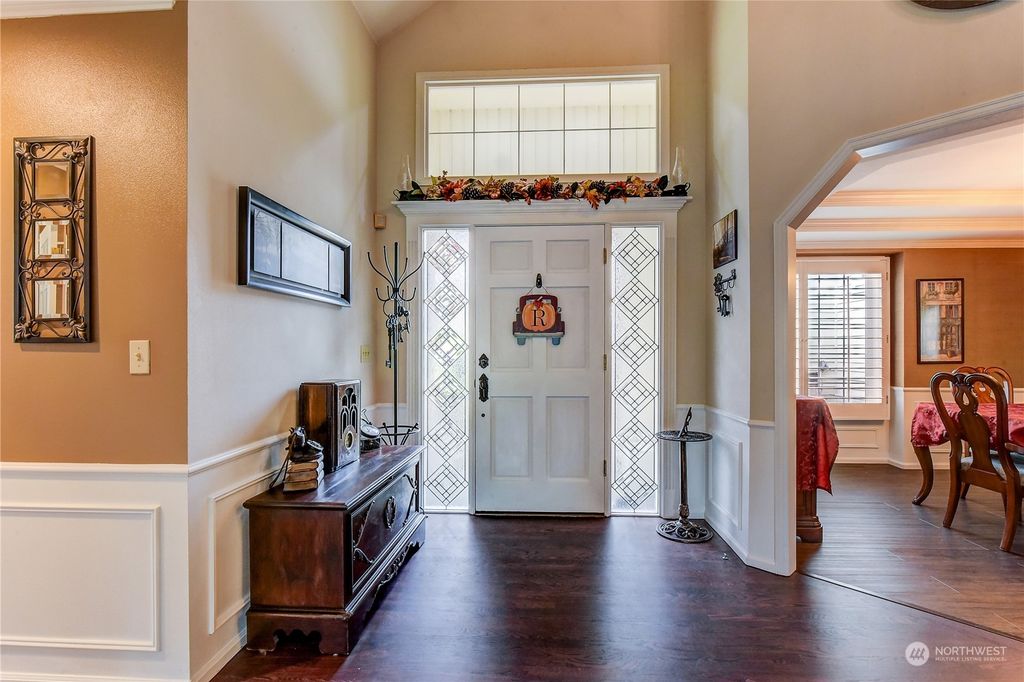 Photo of 33604 5th Place SW, Federal Way, WA 98023 (MLS # 2218122)