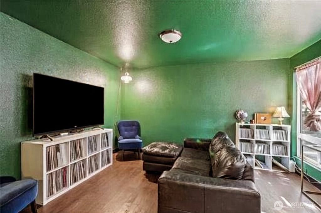 Photo of 110 SW 116th Street #A13, Seattle, WA 98146 (MLS # 2439602)