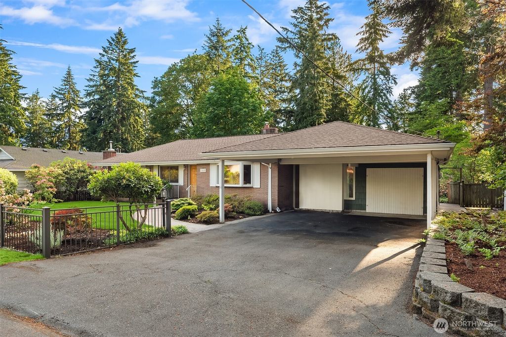Photo of 14655 22nd Avenue SW, Burien, WA 98166 (MLS # 2529250)