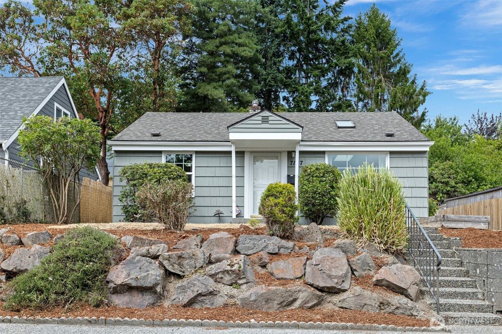 Photo of 7147 29th Avenue SW, Seattle, WA 98126 (MLS # 2403589)