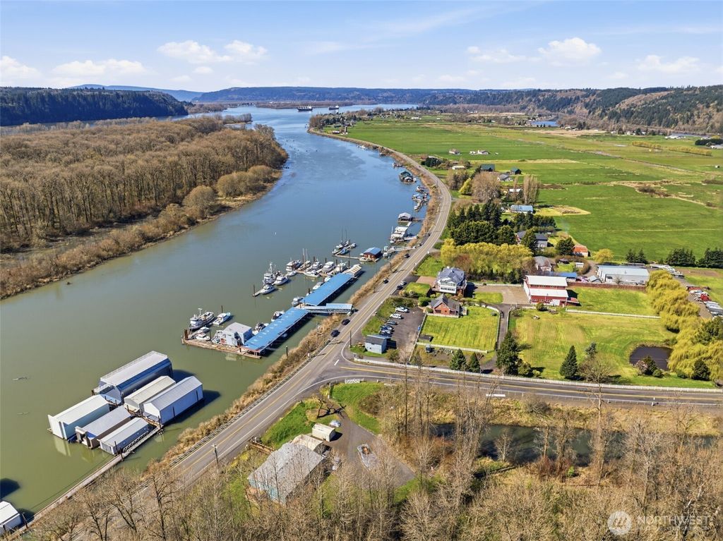 Photo of 6105 Willow Grove Road, Longview, WA 98632 (MLS # 2502880)