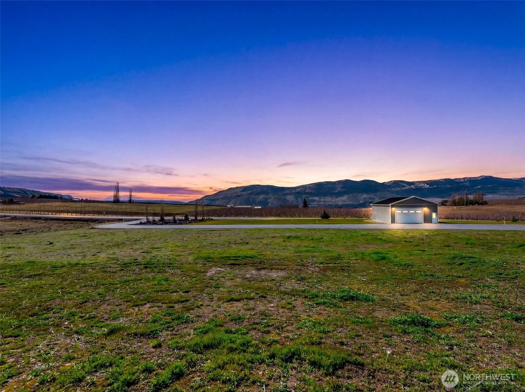 Photo of 0 S NNA Partridge Lane #Lot 1, East Wenatchee, WA 98802 (MLS # 2495760)