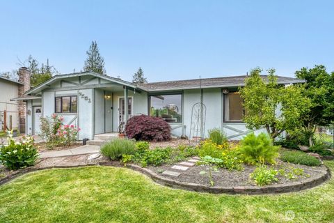 Photo of 7301 S M Street, Tacoma, WA 98408 (MLS # 2527131)