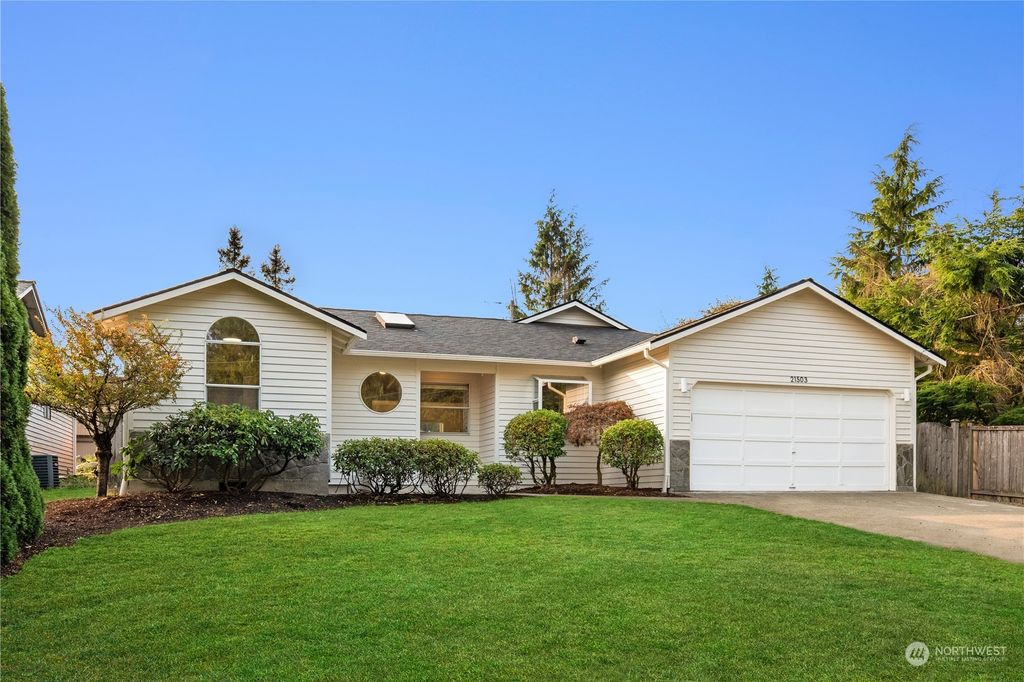 Photo of 21503 SE 265th Place, Maple Valley, WA 98038 (MLS # 2008670)