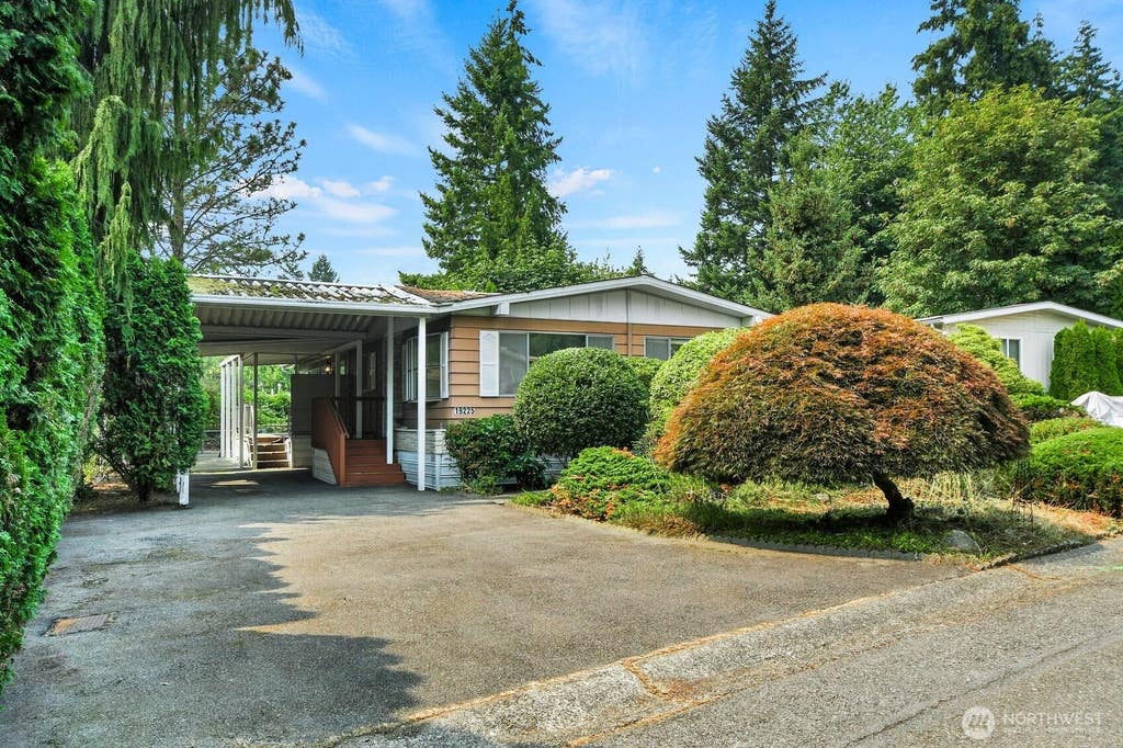 Photo of 19225 128th Place NE, Bothell, WA 98011 (MLS # 2565348)