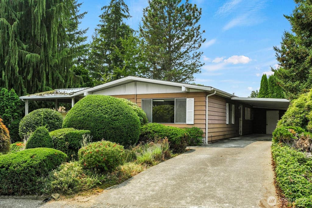 Photo of 19225 128th Place NE, Bothell, WA 98011 (MLS # 2565348)